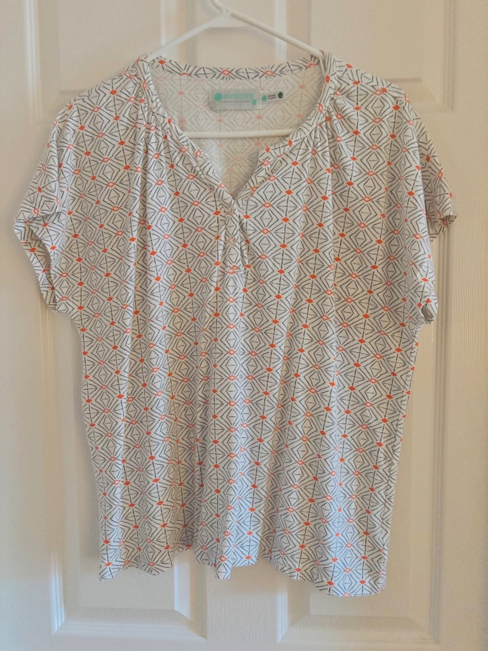 Aventura top size large knit